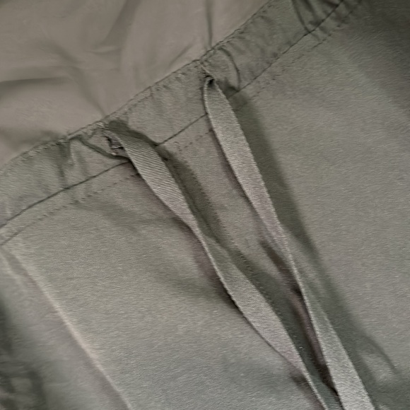 Large charcoal gray drawstring quick dry shorts - Picture 10 of 16